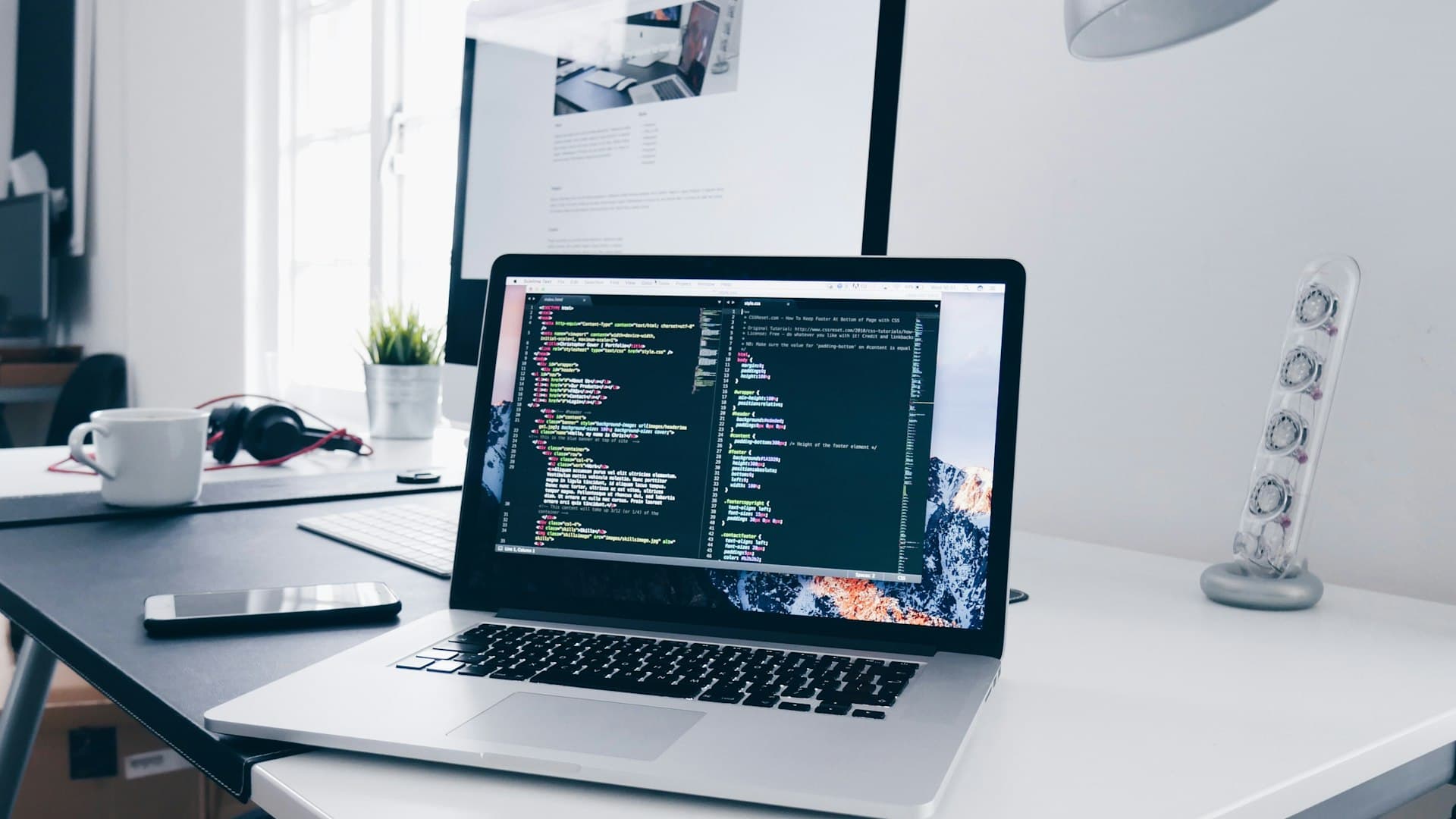 Persistent vs Non-Persistent VDI: Five Differences That Decide Your Architecture